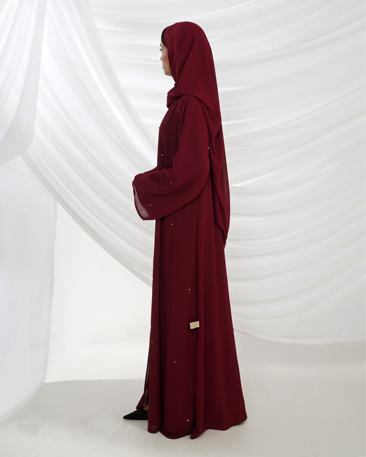 Crystal Detail Abaya