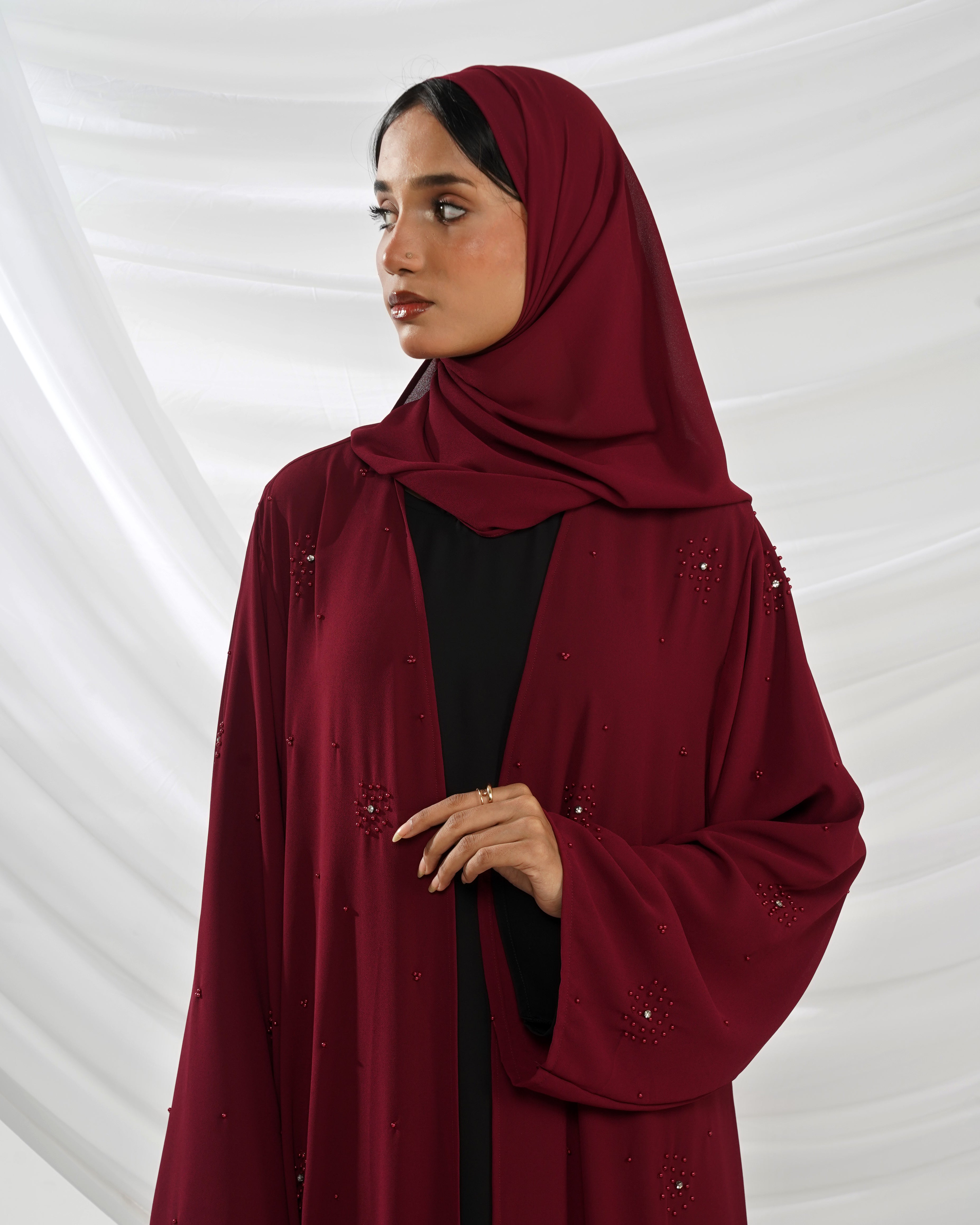 Crystal Detail Abaya